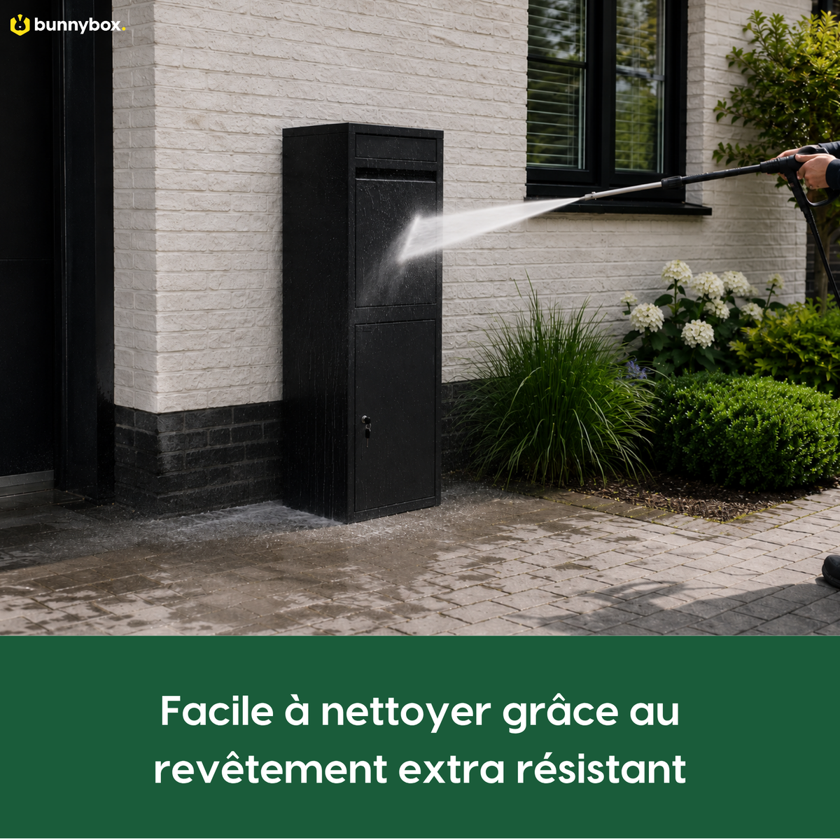 La BunnyBox Home noire se nettoie au jet grâce à son revêtement extra résistant