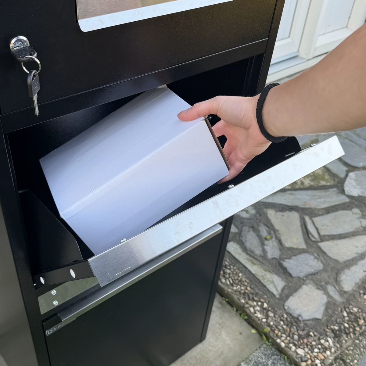BunnyBox Plus in Schwarz